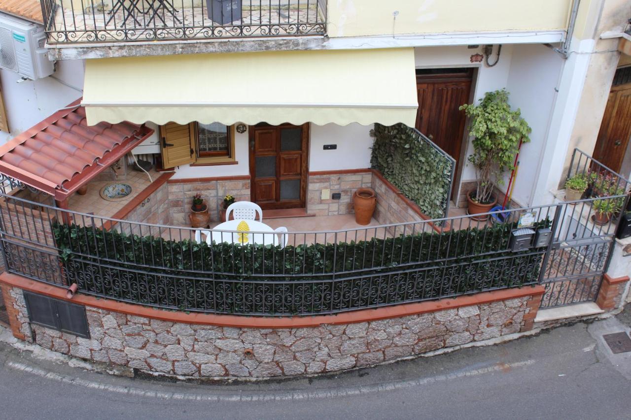 Ferienwohnung La Nina Taormina Exterior foto